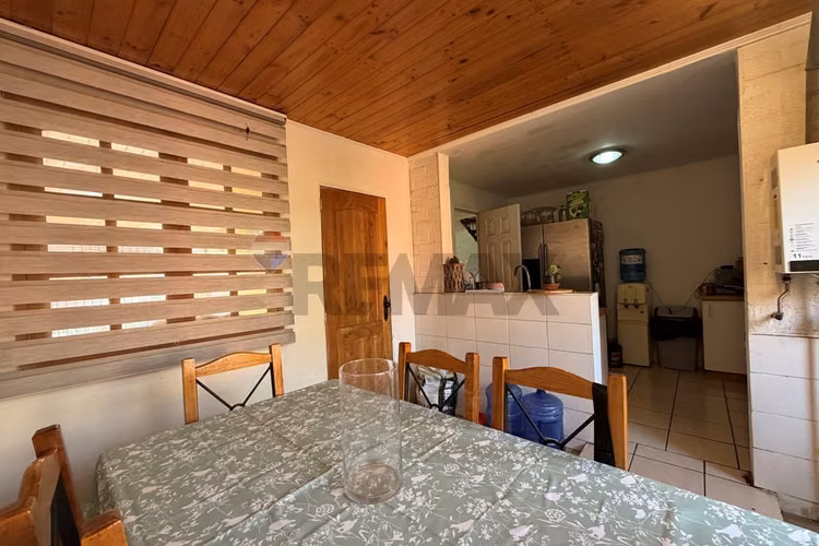 Amplia casa de 3 pisos en altos de quilicura - Imagen 16