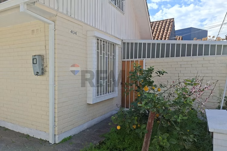 Casa luminosa y renovada | 3d y 2b en la florida - Imagen 2