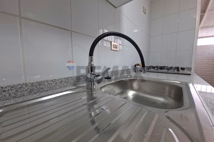 Casa luminosa y renovada | 3d y 2b en la florida - Imagen 7