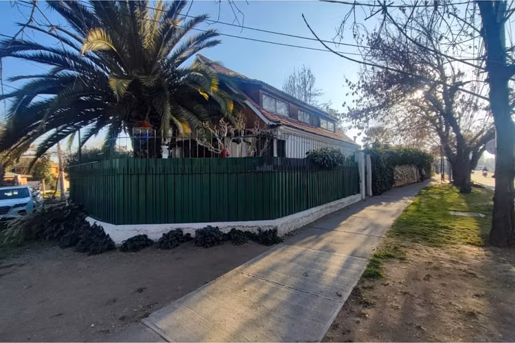 Se arrienda casa 4d, 2b ,piscina la reina