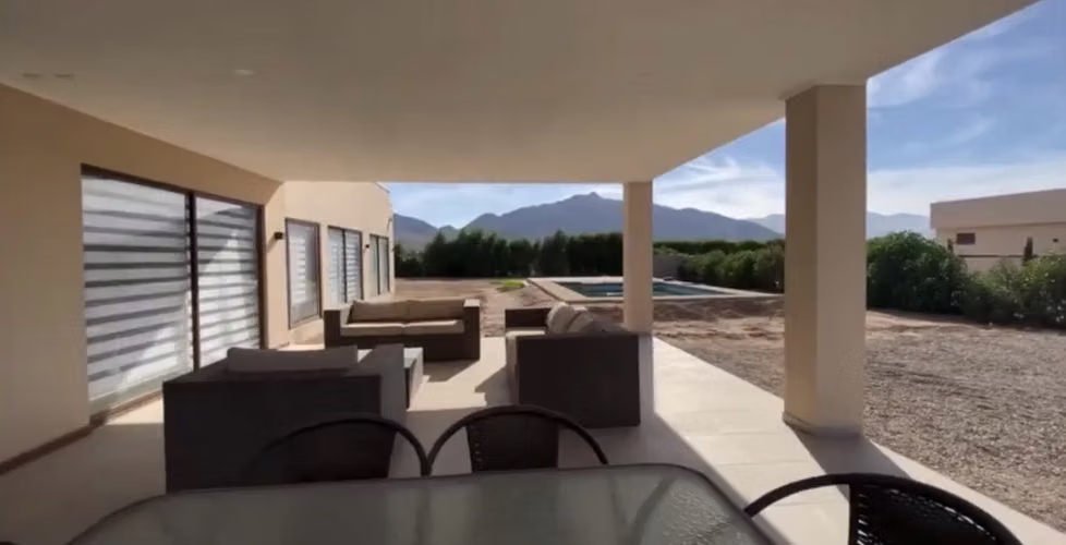 Casa Exclusiva en Arriendo en Chamonate, Copiapó | Condominio Privado