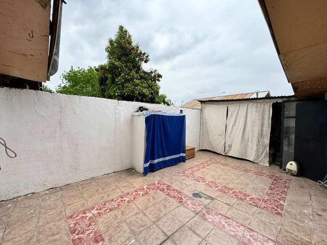 AMPLIA CASA 3D-2B EN COLINA CON AMPLIACIÓN REGULARIZADA