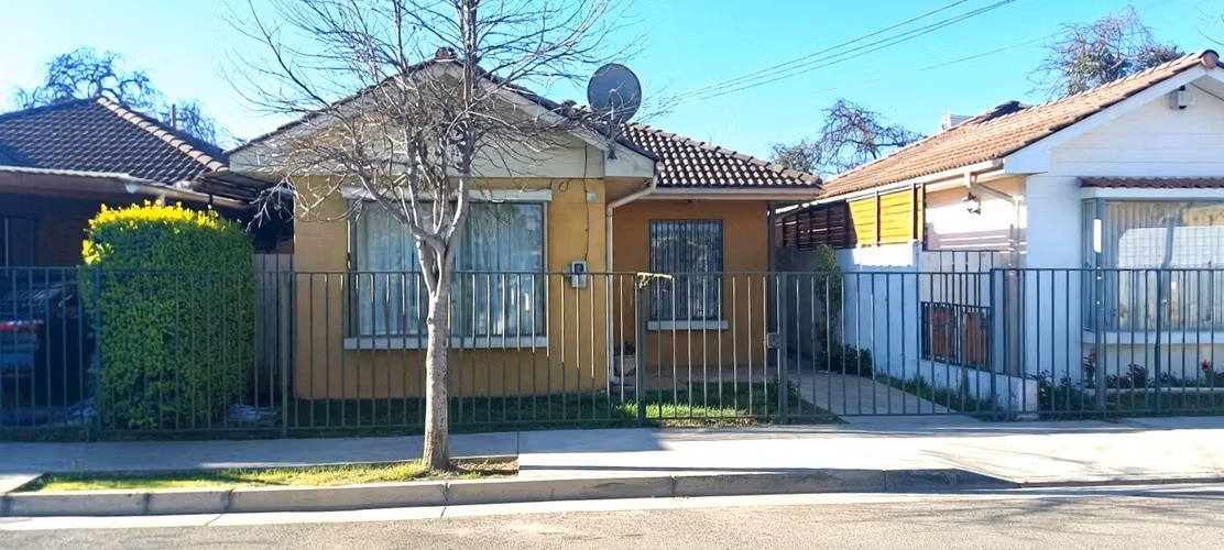 Venta de hermosa casa 3 dormitorios, en paradero 16 - La Cruz, Quillota. 120 M$. - Imagen 2