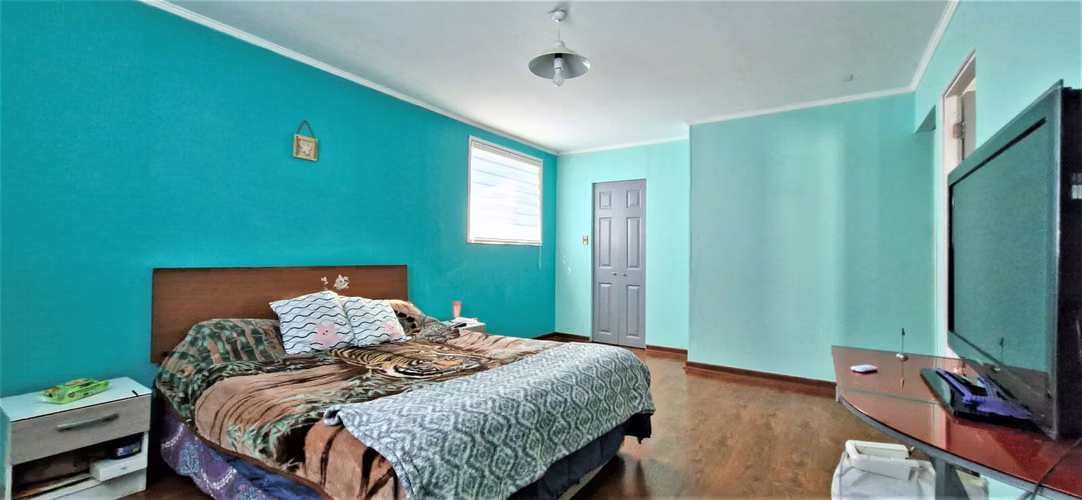 Parcela con casa y gran quincho en venta en Limache, 5.000 m2. - 118 M$