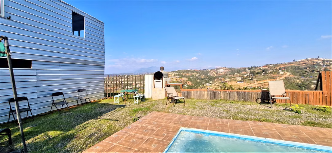 Parcela con casa y gran quincho en venta en Limache, 5.000 m2. - 118 M$