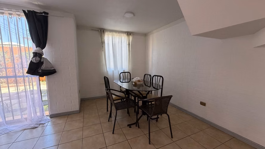 Arriendo casa 3D 2B + bodega y 2 estacionamientos | Bosques de San Francisco