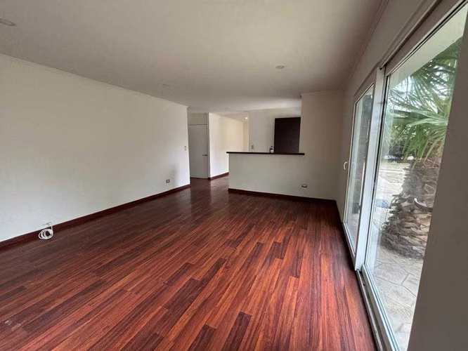 ARRIENDO casa con PISCINA NUEVA en CHicureo (182098) - Imagen 10
