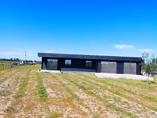 Parcela con Casa Mediterránea de Diseño en venta en Chillán
