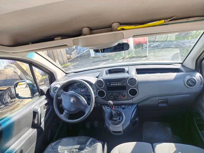 Vendo Peugeot Partnet 2013 - Imagen 6