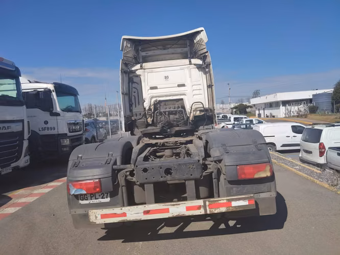 Tracto camion MAN modelo TGS28.360 6x2 - Imagen 7