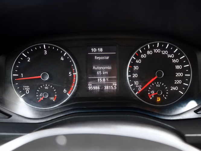 VOLKSWAGEN AMAROK 2023
