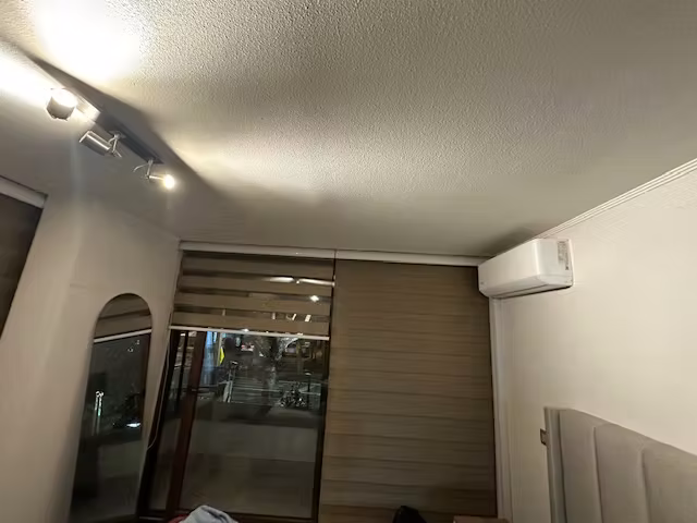 Venta departamento 3 dormitorios 2 baños, terraza, Simon Bolivar, casi nuevo - Imagen 15
