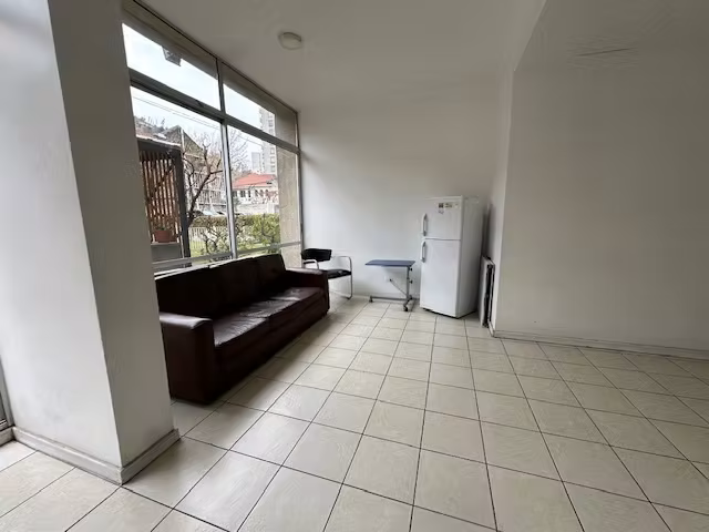 Departamento AV. Peru, Santos Dumontt, 2 dorm, 1 baño. bodega, remodelado - Imagen 4