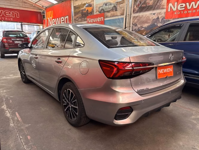 MG MODELO NEW 5 2026 COMO NUEVO