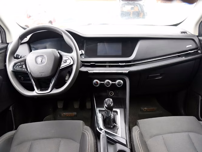 CHANGAN CS15 2022