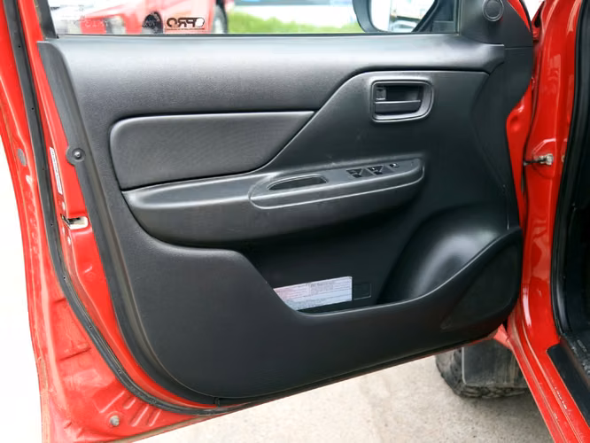 MITSUBISHI L200 2023 - Imagen 11