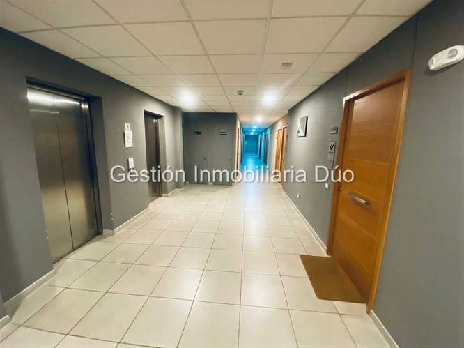 Oficina en Vanguardia Center con Estacionamiento (182123)