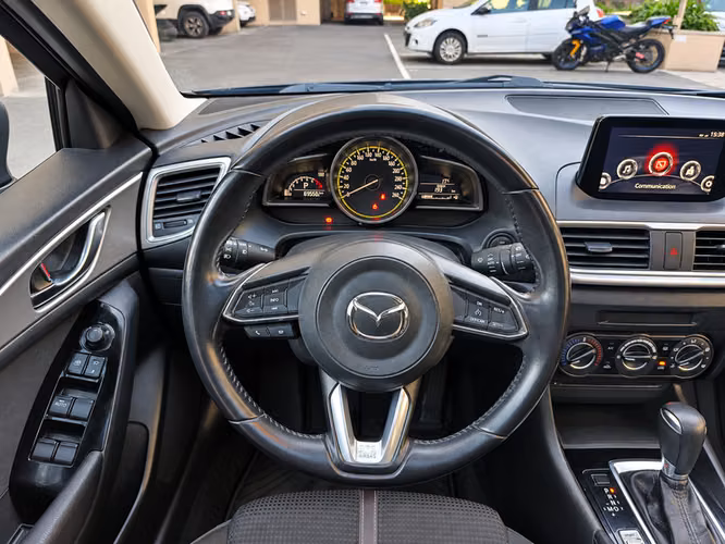 MAZDA 3 DOHC HB 2.0 AUT - 2019 | 4605 - Imagen 9