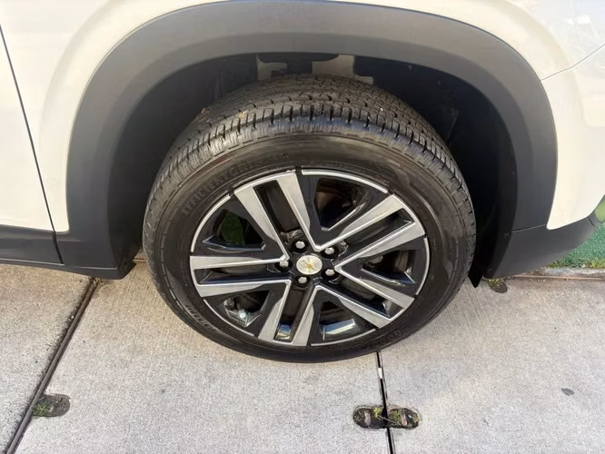 CHEVROLET TRACKER 2024