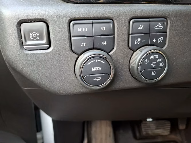 CHEVROLET SILVERADO 2023 - Imagen 20