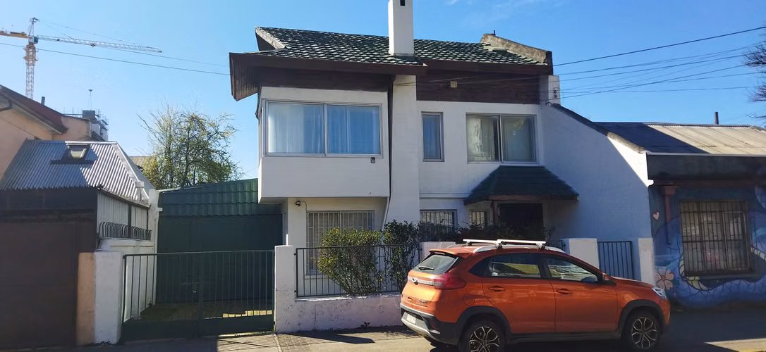 Amplia casa de 3D+2B sector centrico de Concepción
