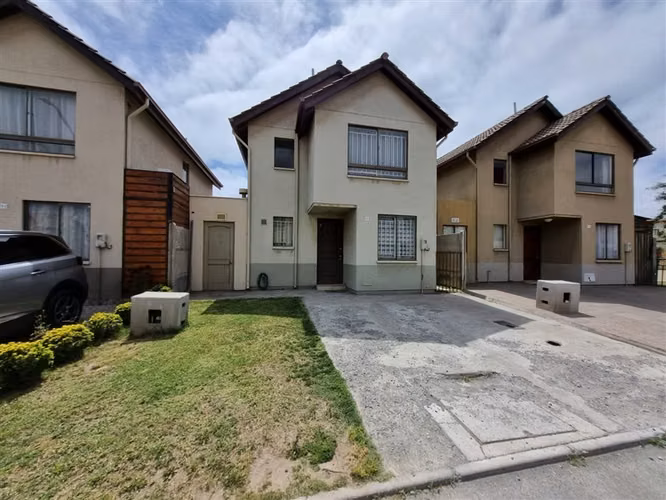 Casa en venta de 3 dorm. en Padre Hurtado