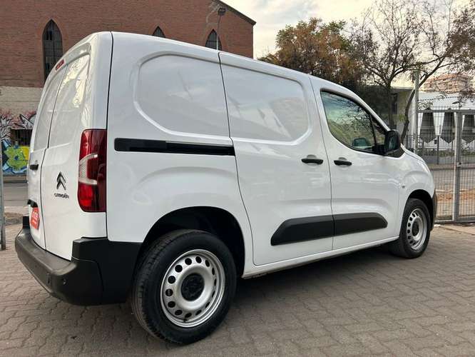 CITROEN BERLINGO BERLINGO 1.5 - 2024 | 4045