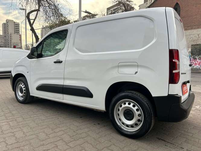 CITROEN BERLINGO BERLINGO 1.5 - 2024 | 4045