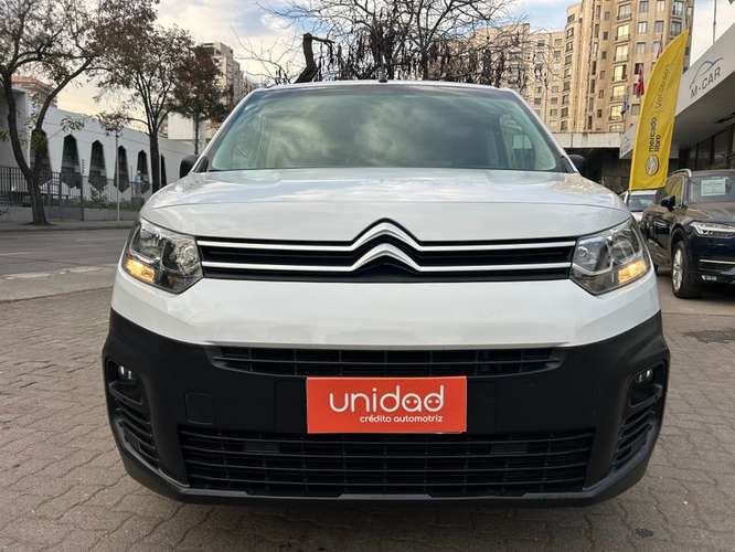 CITROEN BERLINGO BERLINGO 1.5 - 2024 | 4045