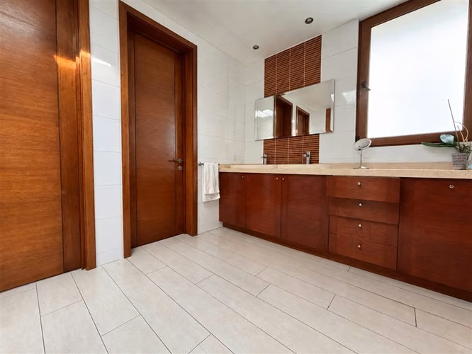 Casa en venta de 6 dorm. en Lo Barnechea - Imagen 29