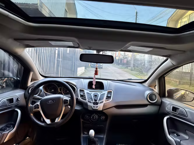 Ford Fiesta 2012 - Imagen 7