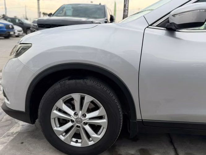 NISSAN XTRAIL ADVANCE 3 CORRIDAS DE ASIENTOS - Imagen 3