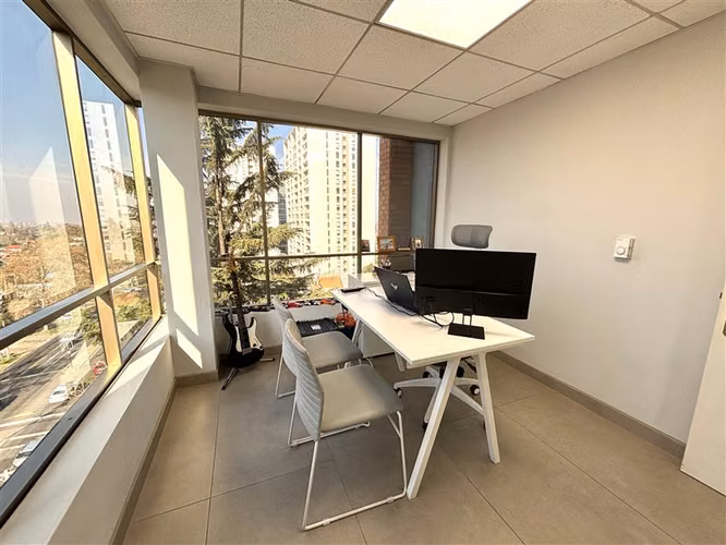Oficina remodelada con linda vista despejada en Estoril - Imagen 5