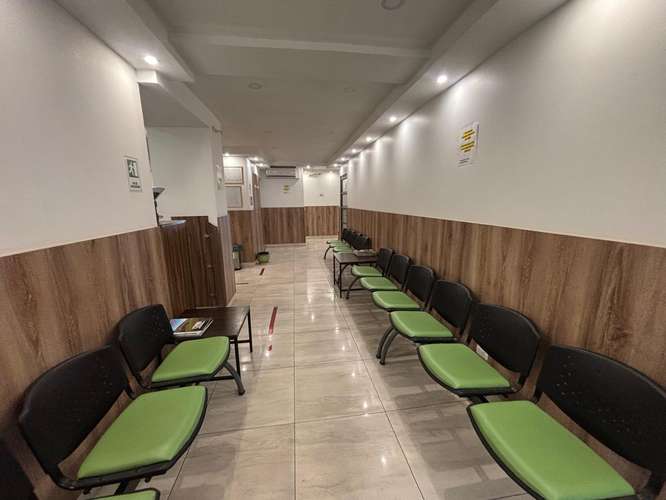 Venta Oficina Corporativa con Estacionamientos y Bodegas