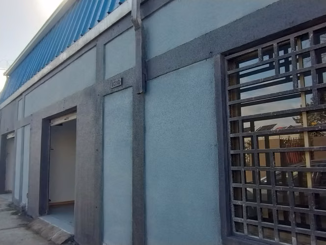Arriendo 2 Locales Comerciales Nuevos a 5 Cuadras del Centro
