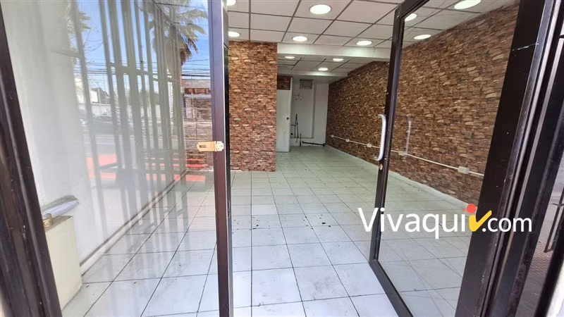 Local Comercial en arriendo en La Cisterna - Imagen 2