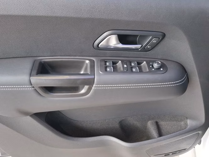 VOLKSWAGEN AMAROK 2027 - Imagen 11