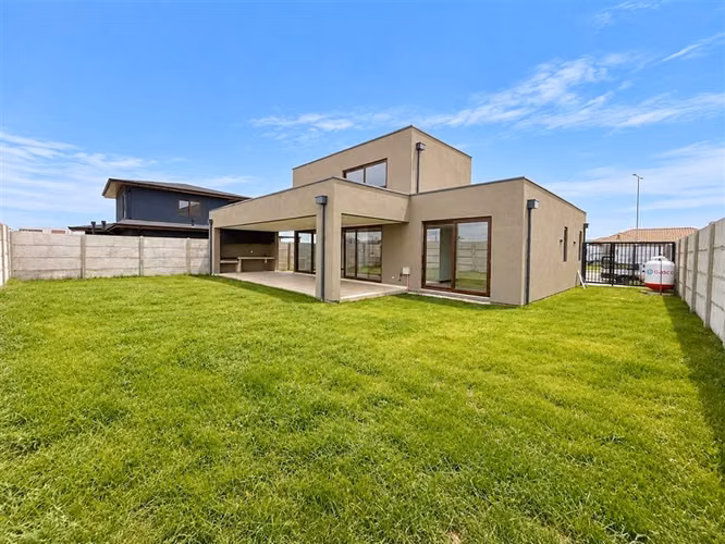Vendemos Excelente Casa en Loteo Cerrado Sector Oriente - Imagen 26