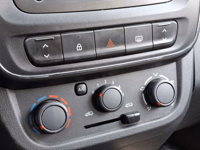 RENAULT KWID 2024 - Imagen 16