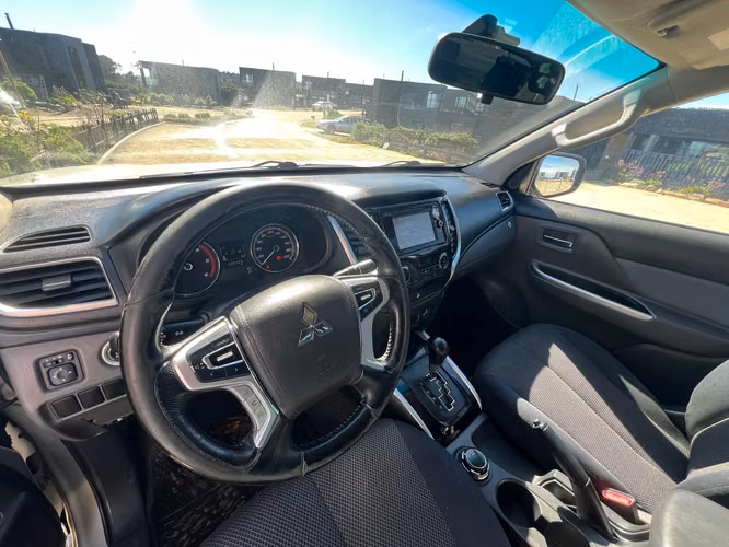 2018 Mitsubishi L200 2.4 DAKAR CRS DOB. CAB. DIESEL 4X4 AT 4P.
