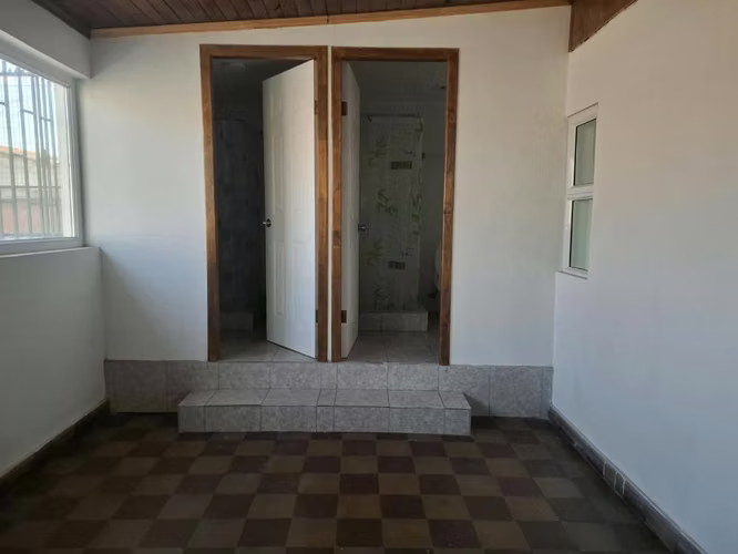 Se arrienda departamento con oficinas