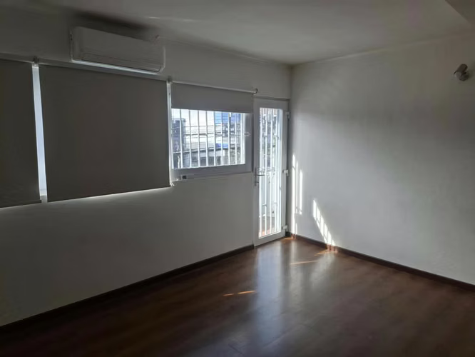 Se arrienda departamento con oficinas