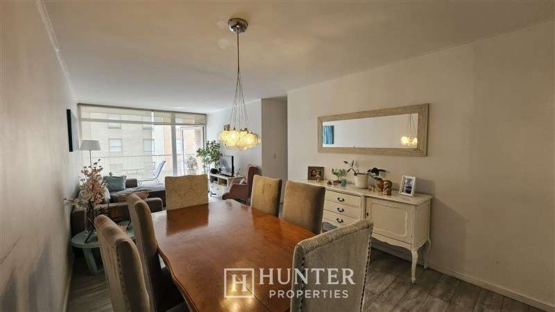 Dpto en venta en Las Condes gran parque 2D 2B + servicio