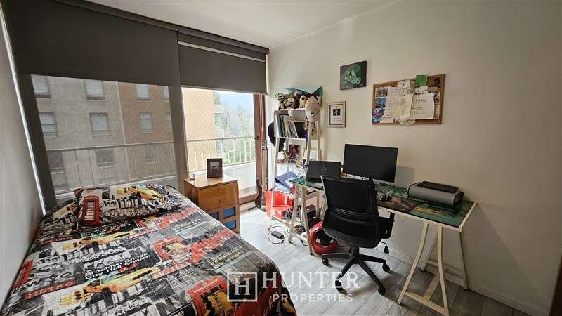 Dpto en venta en Las Condes gran parque 2D 2B + servicio