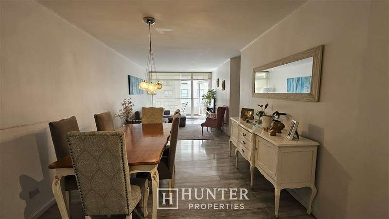 Dpto en venta en Las Condes gran parque 2D 2B + servicio