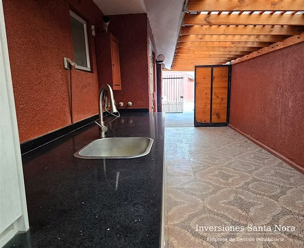 Casa en arriendo de 3 dorm. en La Serena