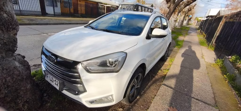 Jac js2 2022 - Imagen 5