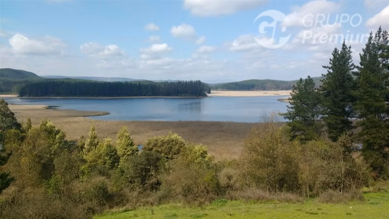 Sitio en Vichuquén con luz y agua orilla de lago TRATO DUEÑO