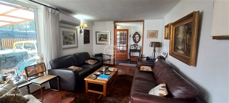 Casa en venta de 5 dorm. en Las Condes - Imagen 2