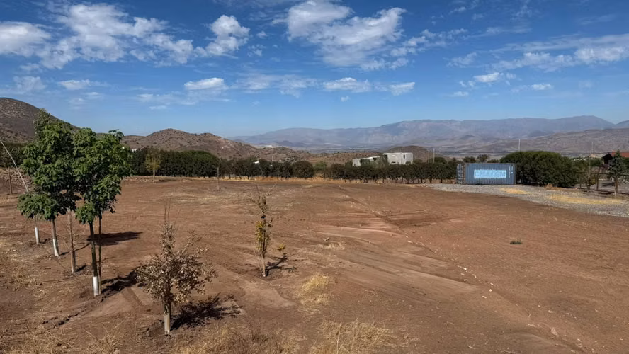 SE VENDE PARCELA PARA CONSTRUCCIÓN URBANIZADA COLINA CHICUREO - Imagen 11